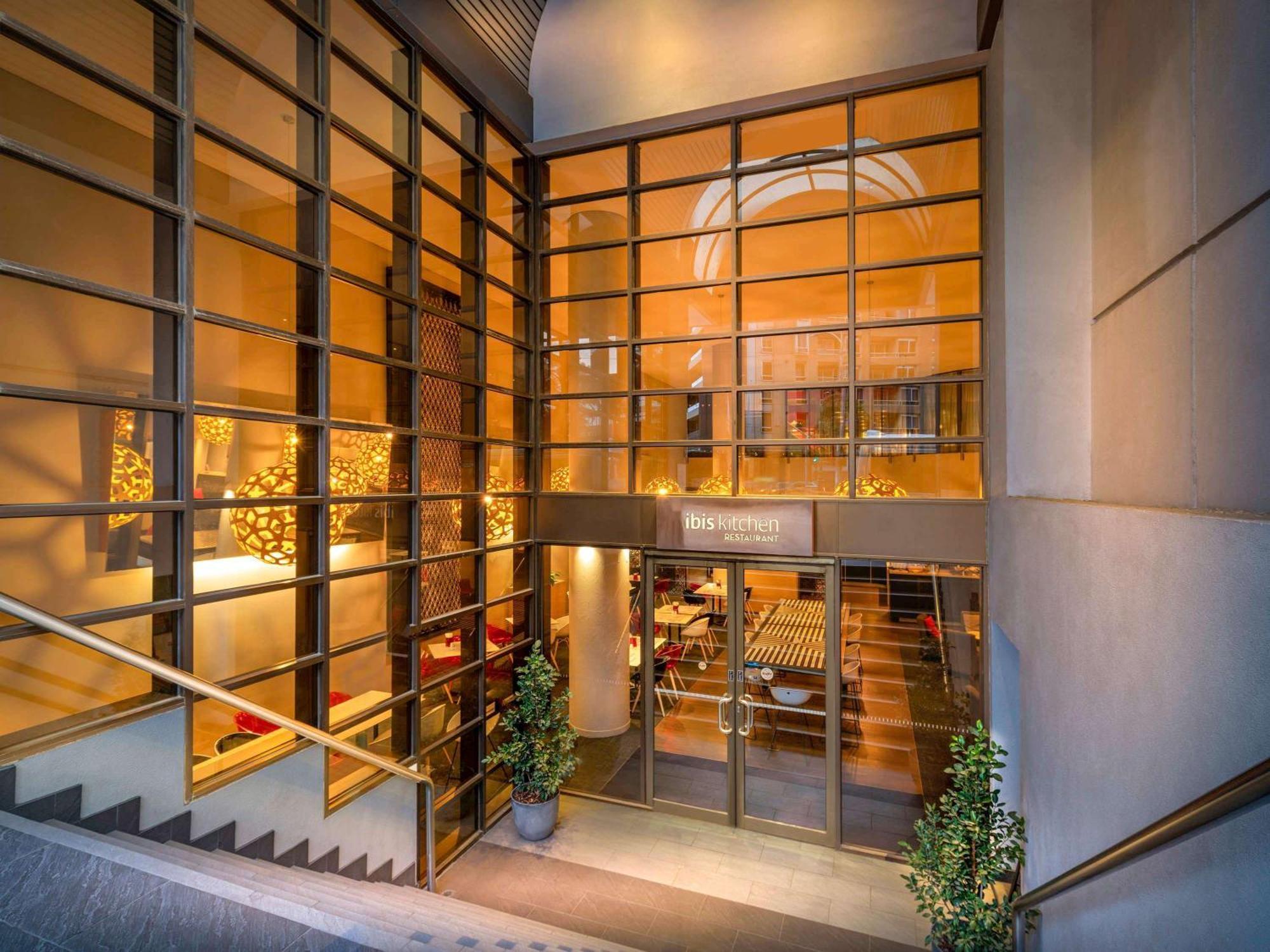 ibis Melbourne Hotel and Apartments Exterior foto