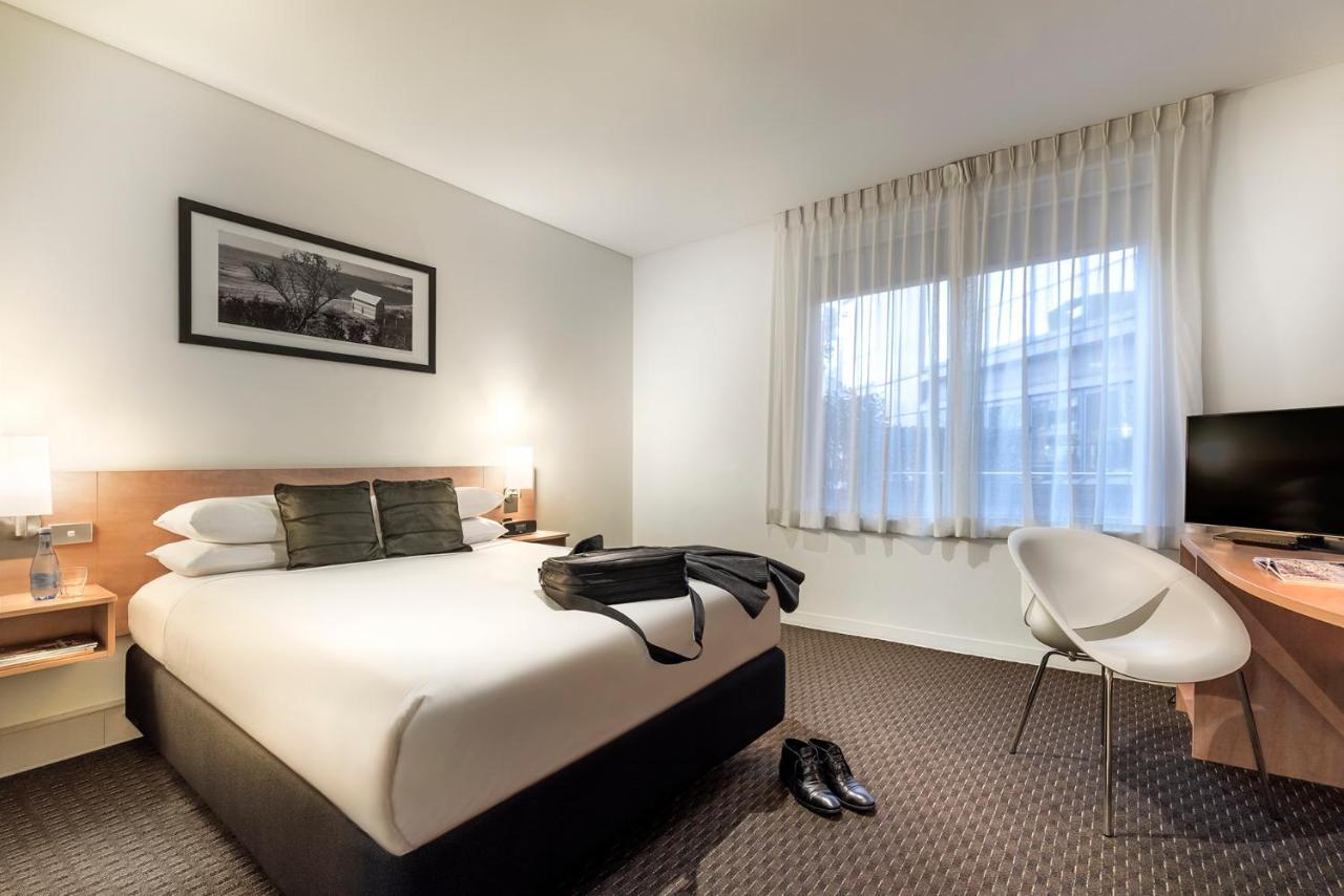 ibis Melbourne Hotel and Apartments Exterior foto